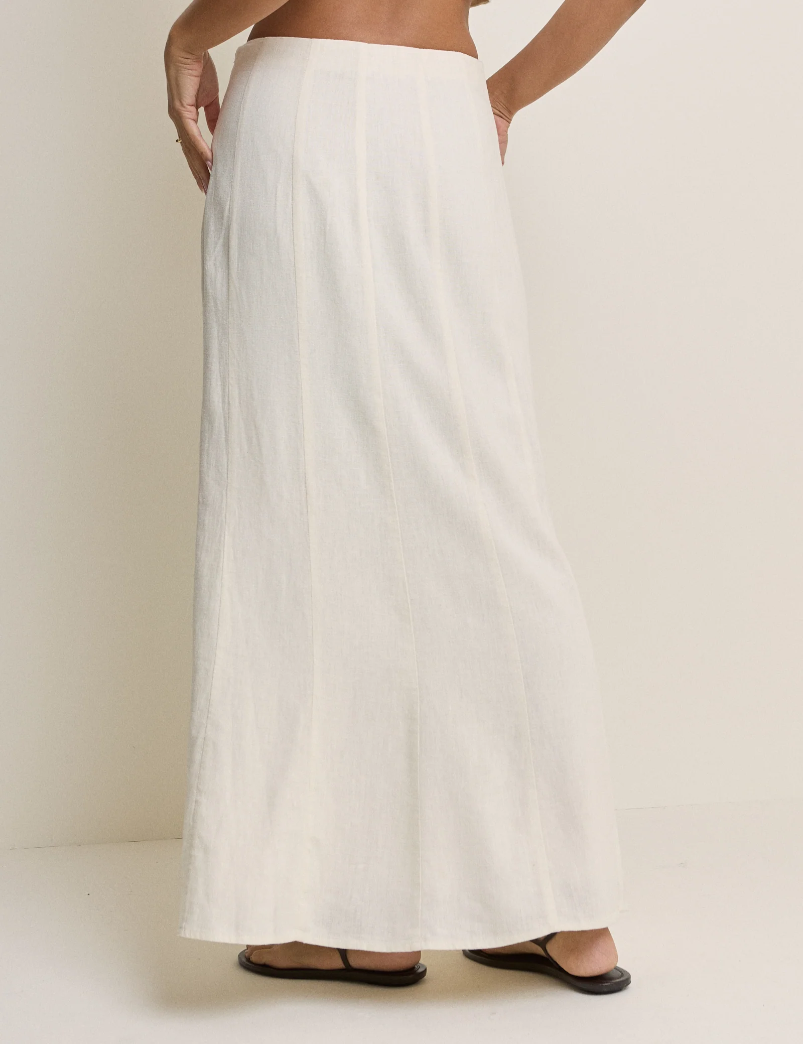 Stone Linen-Blend Panelled Adwoa Maxi Skirt - Image 5