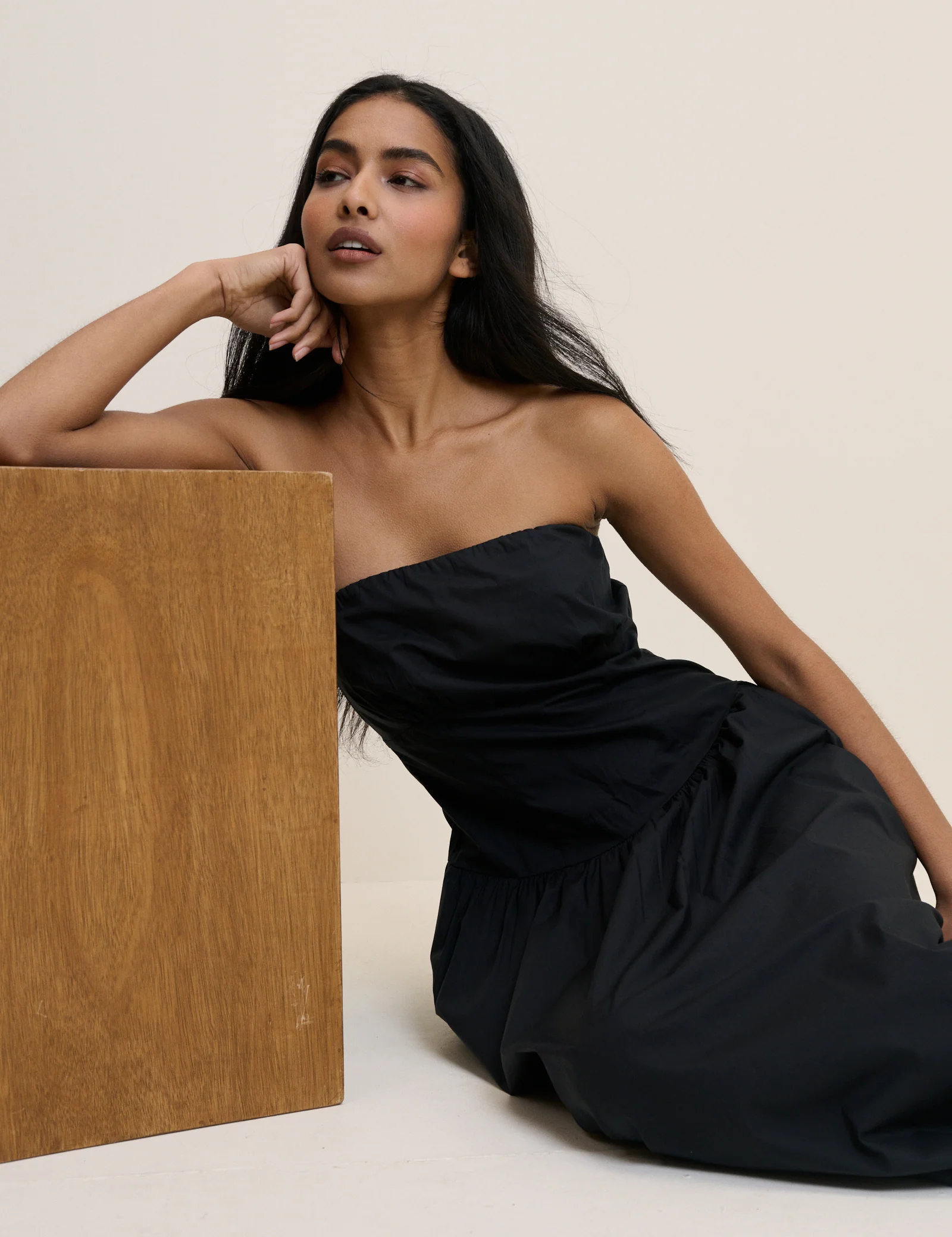 Black Panelled Bandeau Amana Midi Dress - Image 3