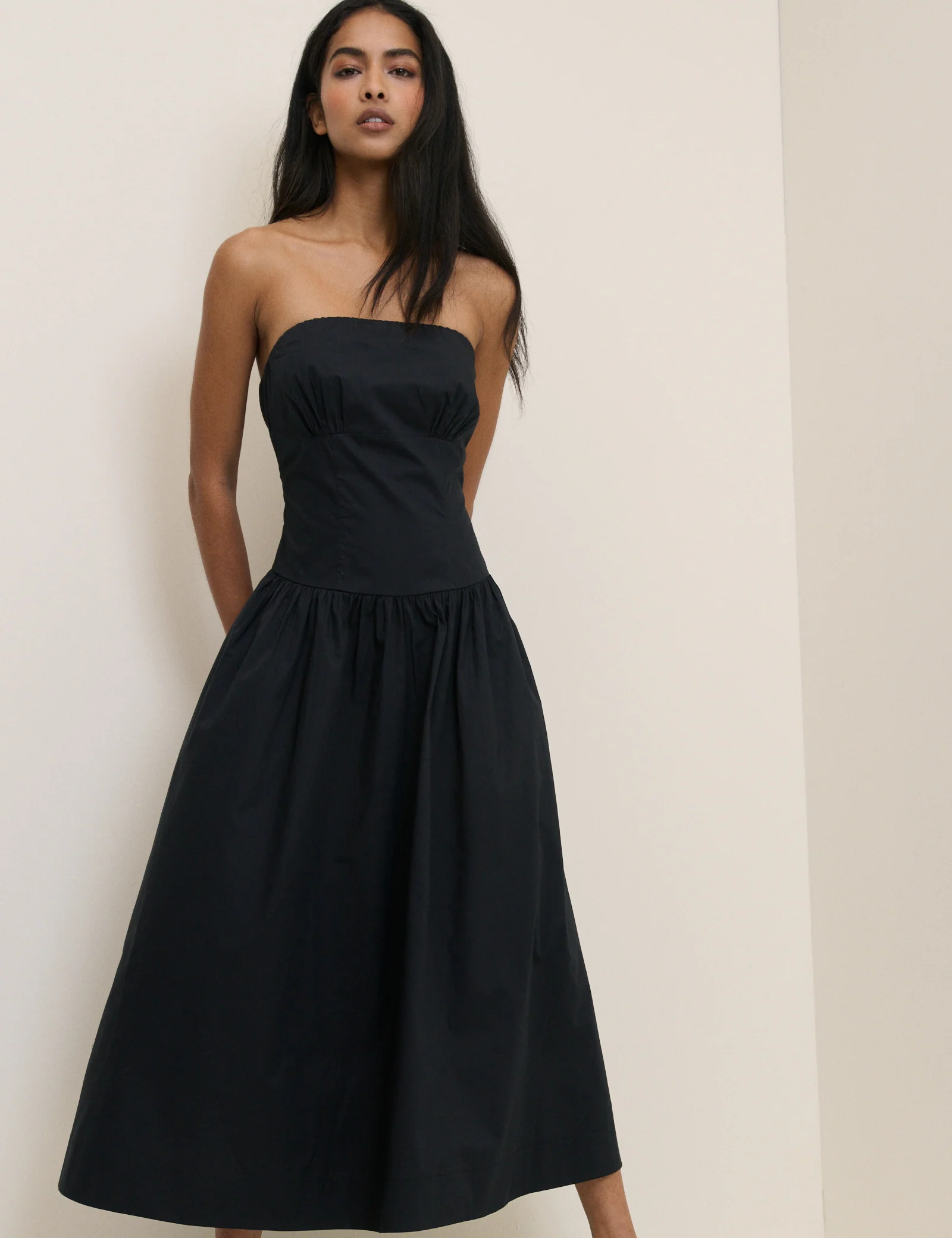 Black Panelled Bandeau Amana Midi Dress - Image 4