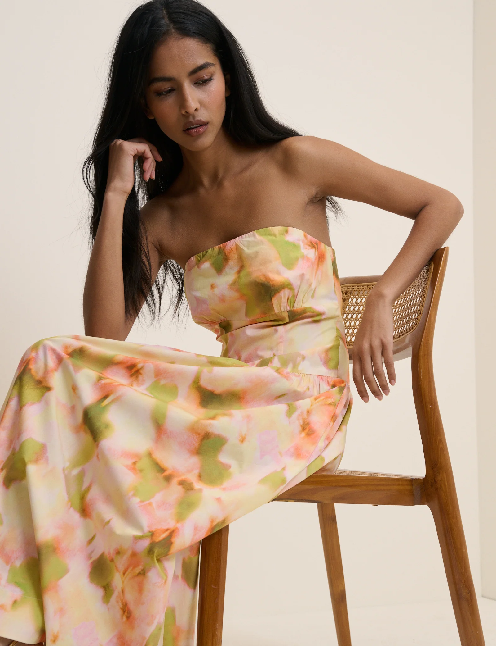 Abstract Floral Panelled Bandeau Amana Midi Dress - Image 3