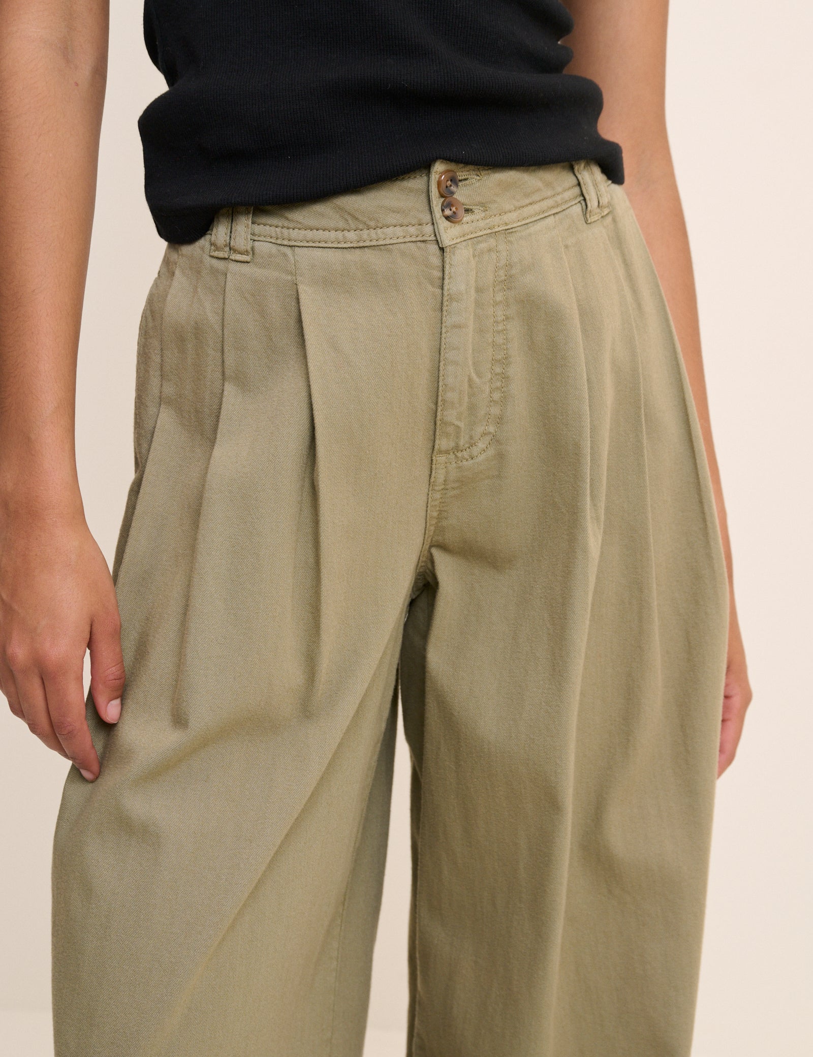 Green Pleated Wide Leg Trousers - Image 2