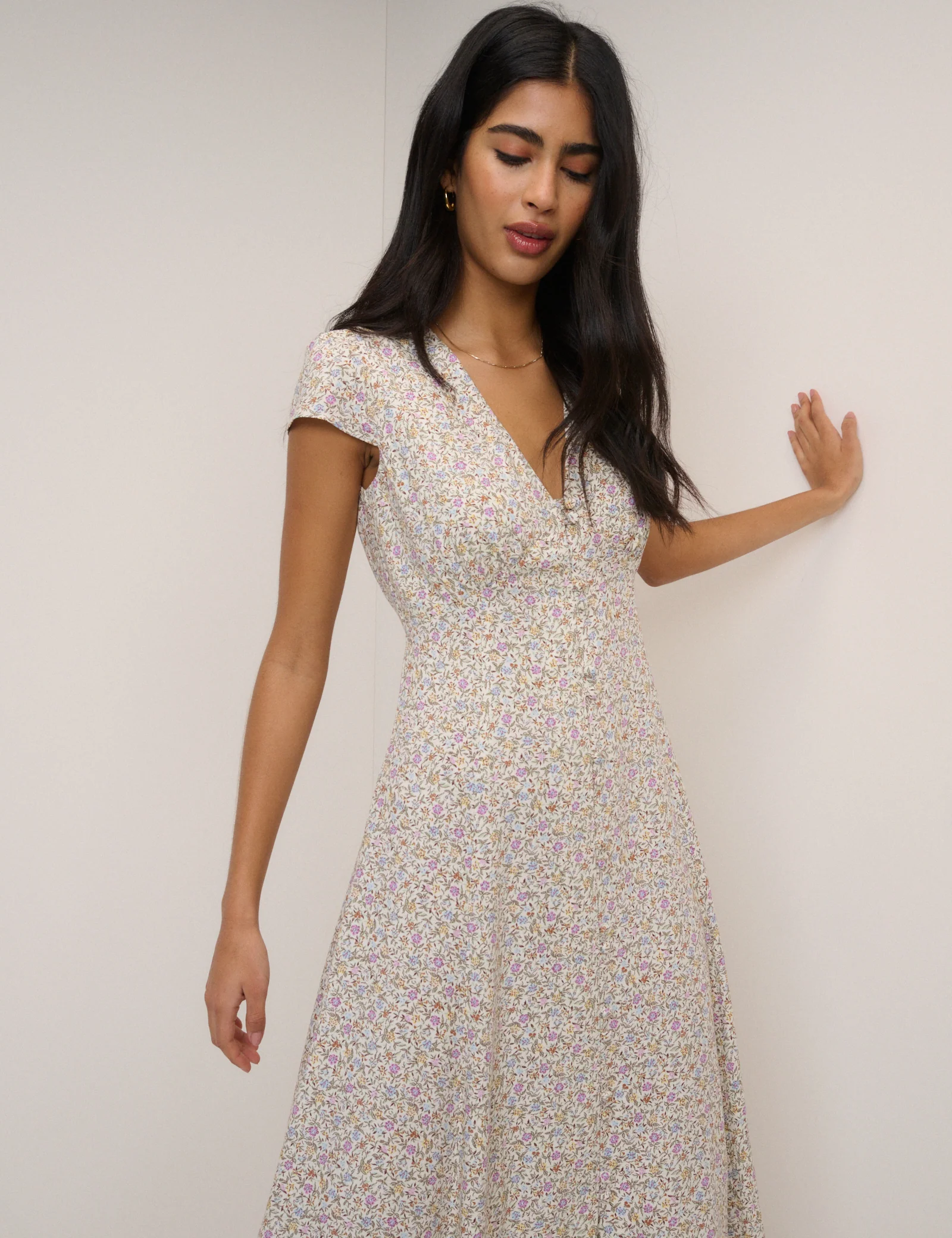 White Ditsy Floral Avery Midi Dress - Image 4