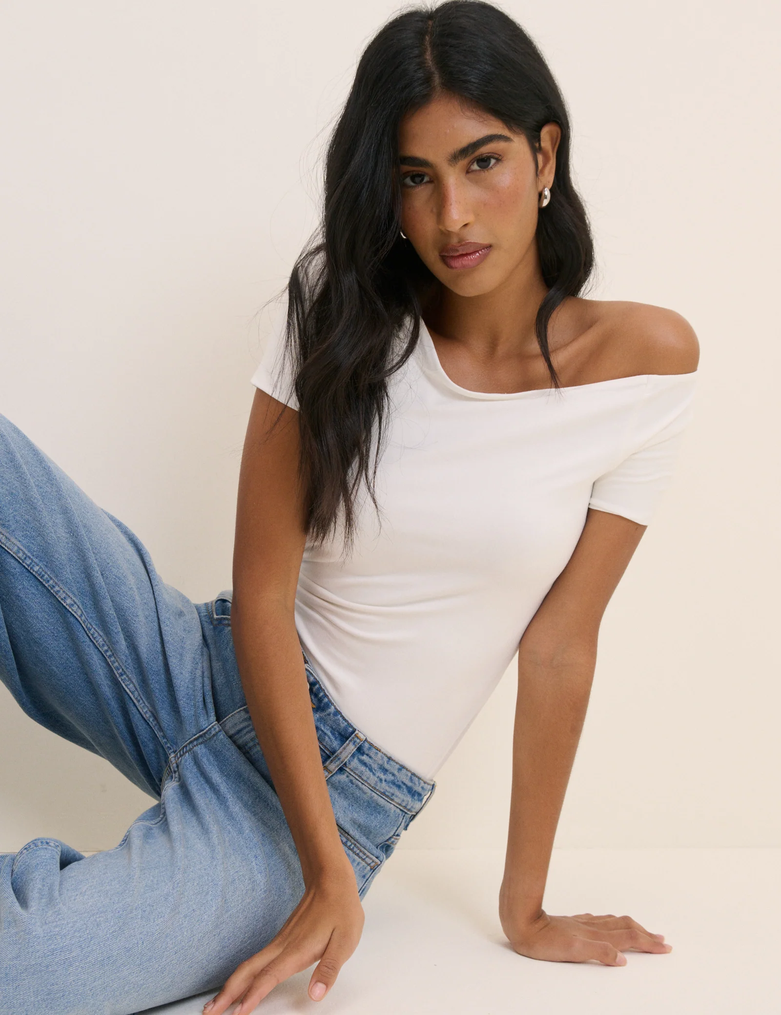 White Bardot Short Sleeve Top - Image 4