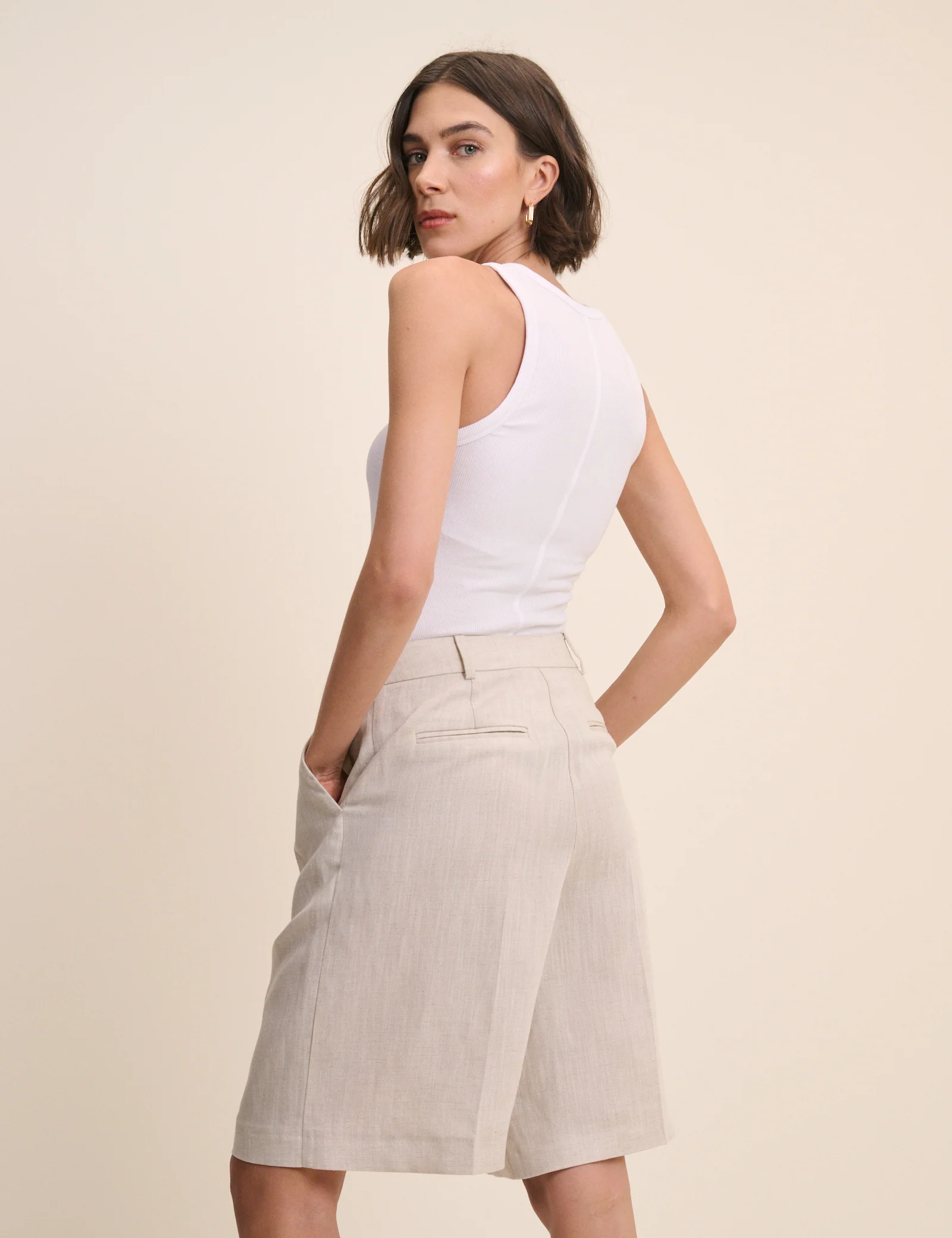 Cream Bermuda Linen-Blend Tailored Shorts - Image 5