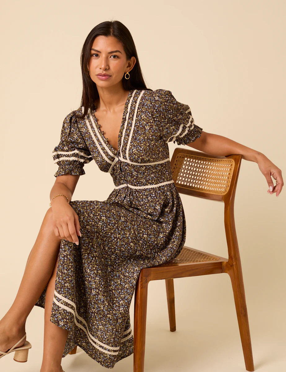 Brown Ditsy Floral Puff Sleeve Saffy Midi Dress - Image 2