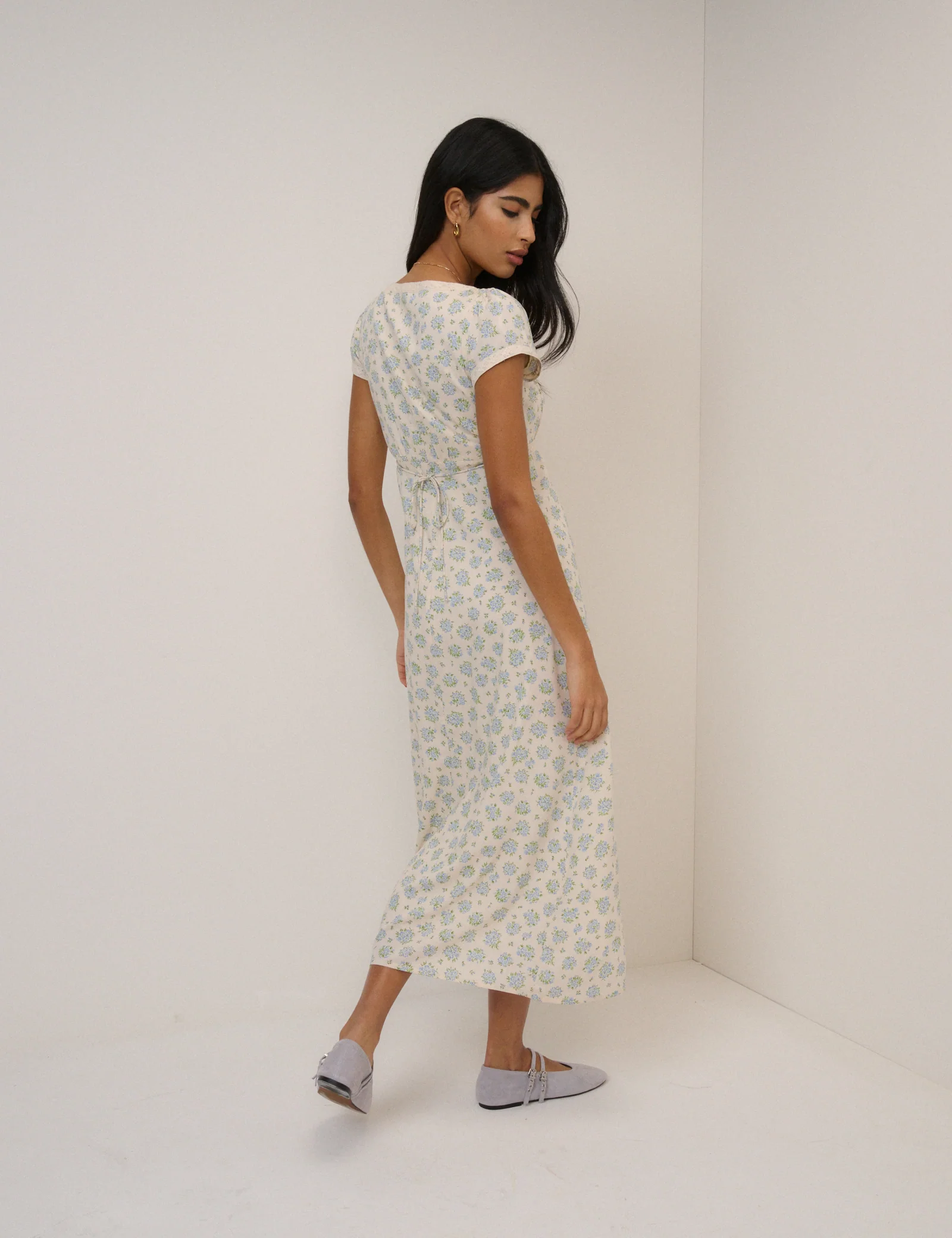 Blue Ditsy Floral Charlotte Midi Dress - Image 4