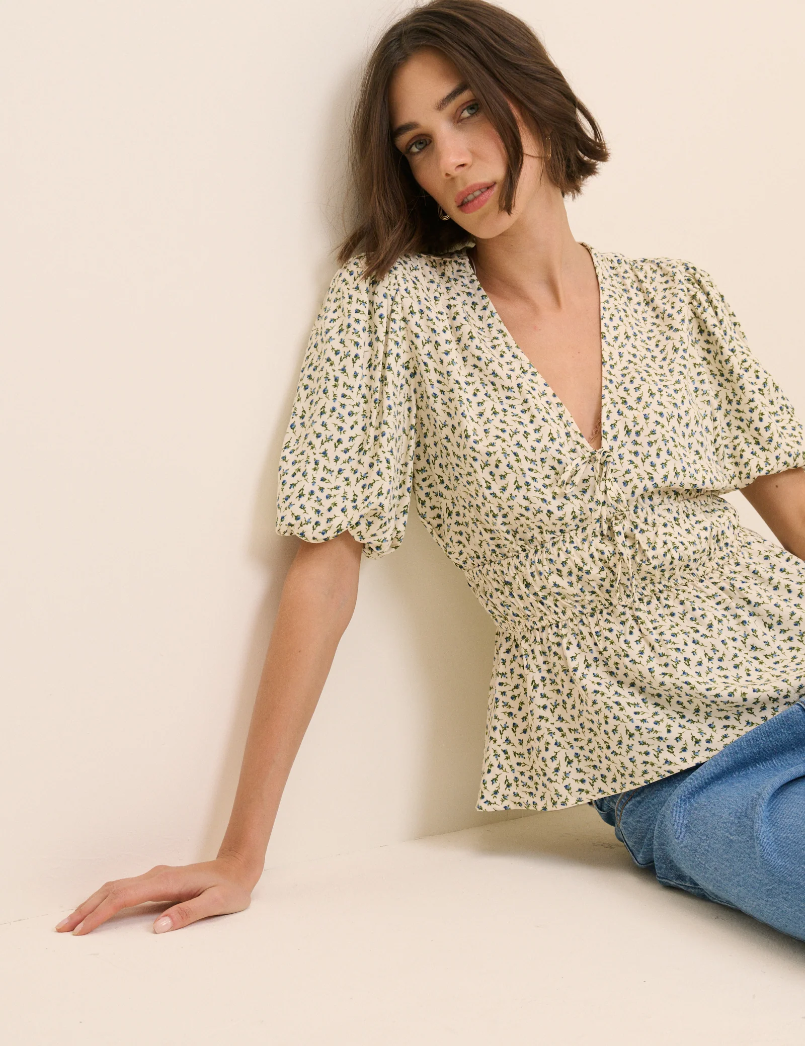 Cream Ditsy Floral V-Neck Blouse - Image 4