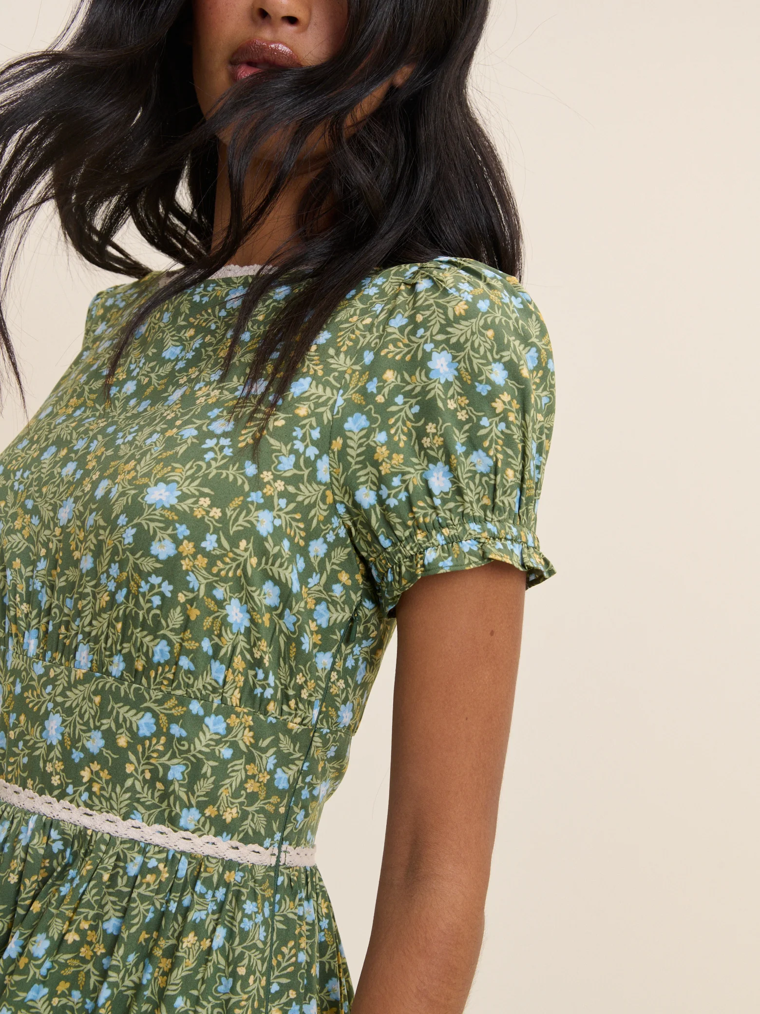 Green Ditsy Floral Tiered Dara Midi Dress - Image 3