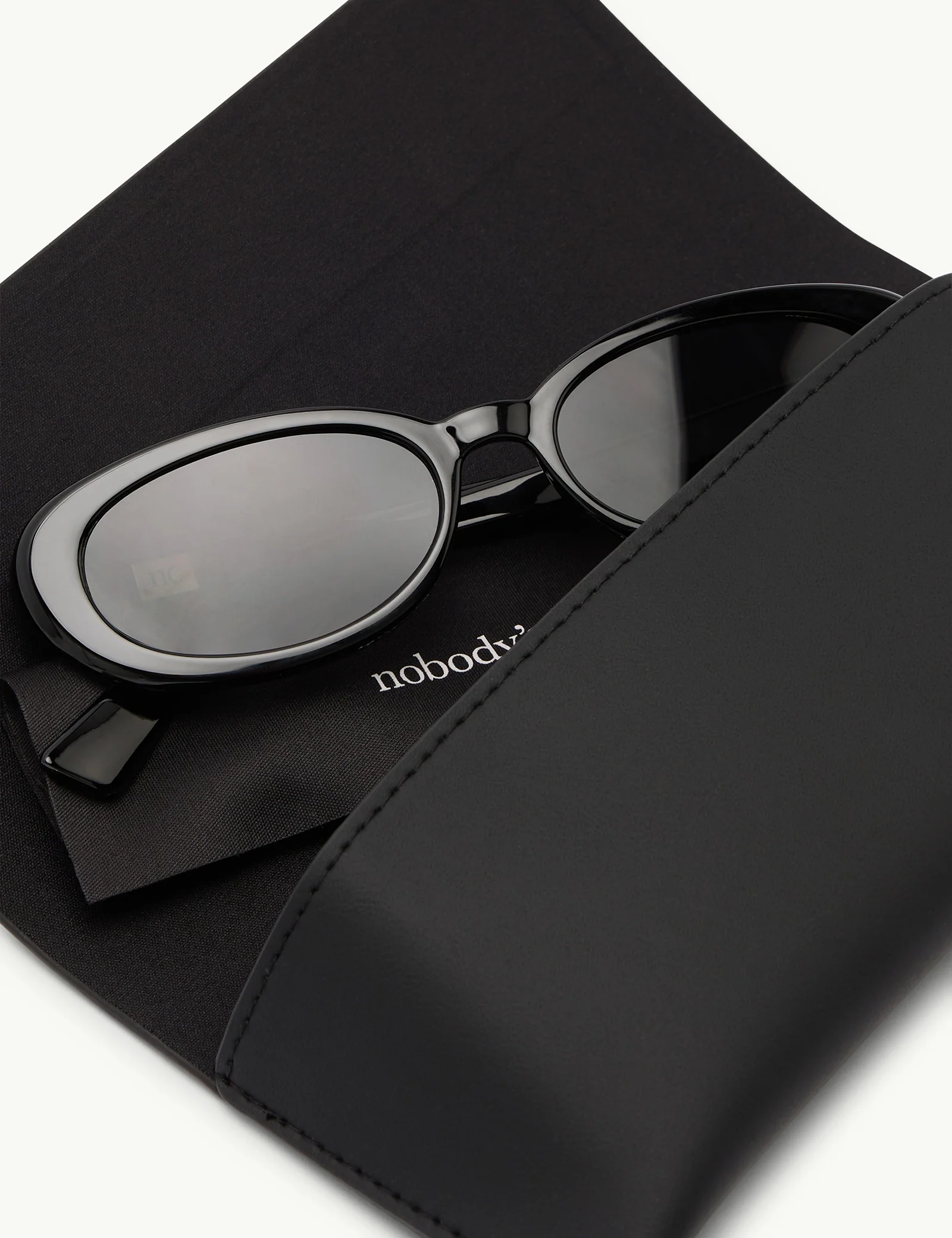 Black Oval Halo Sunglasses - Image 5