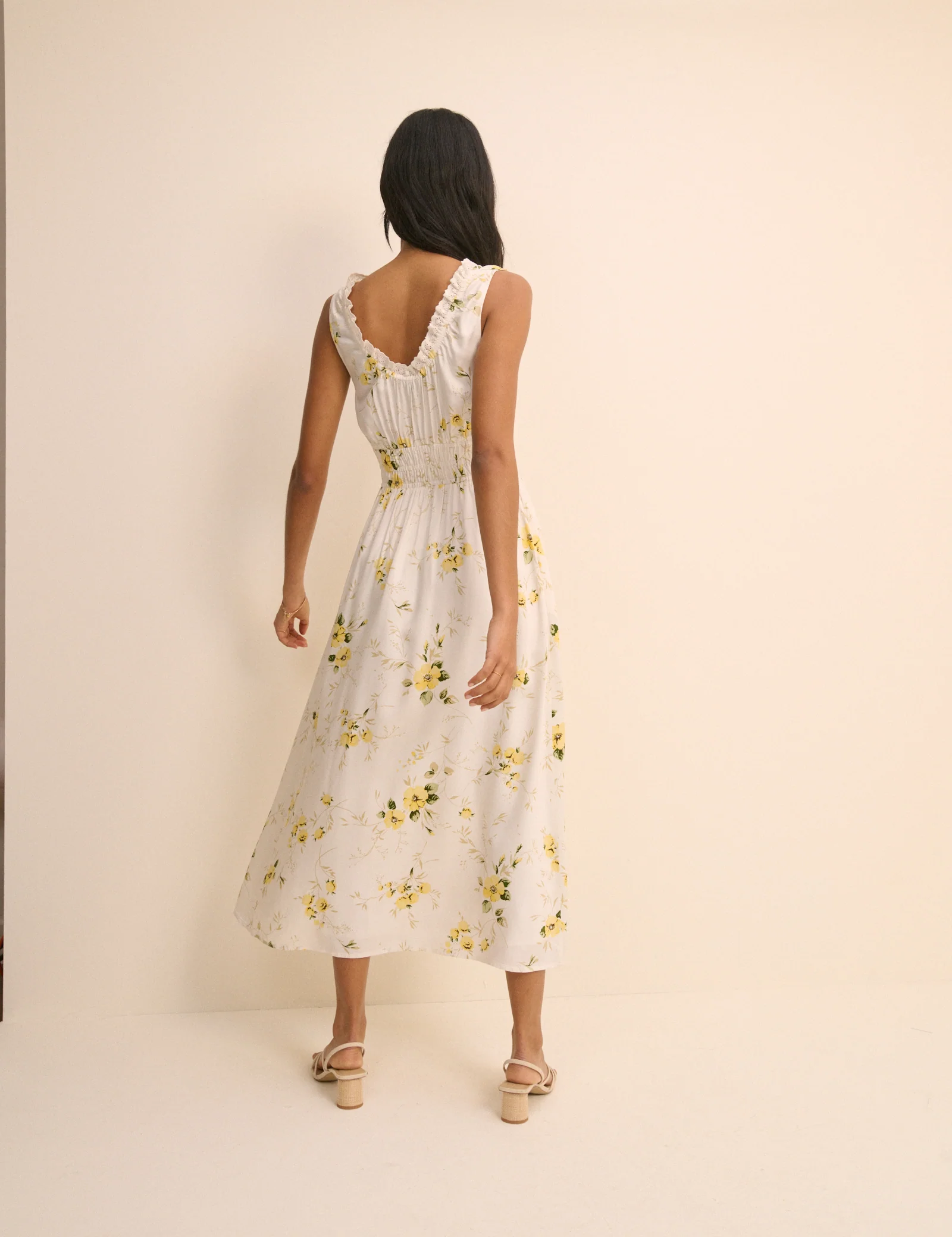 White Floral Shirred Sleeveless Isabella Midi Dress - Image 5