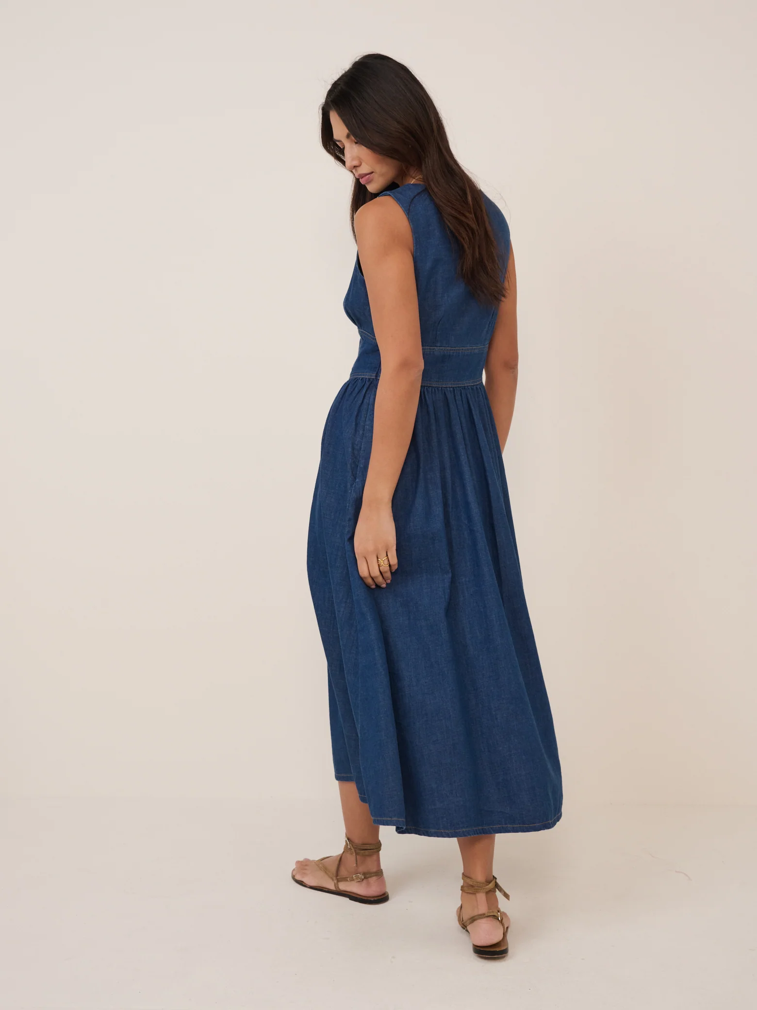 Mid-Wash Jackson Denim Midi Dress - Image 4