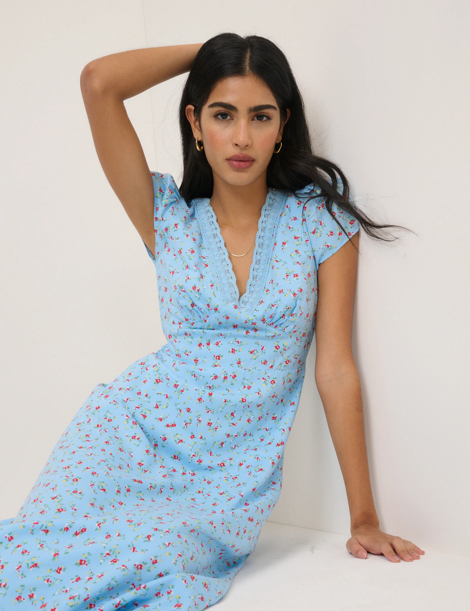 Blue Floral Lace Trim Kacey Midi Dress - Image 2
