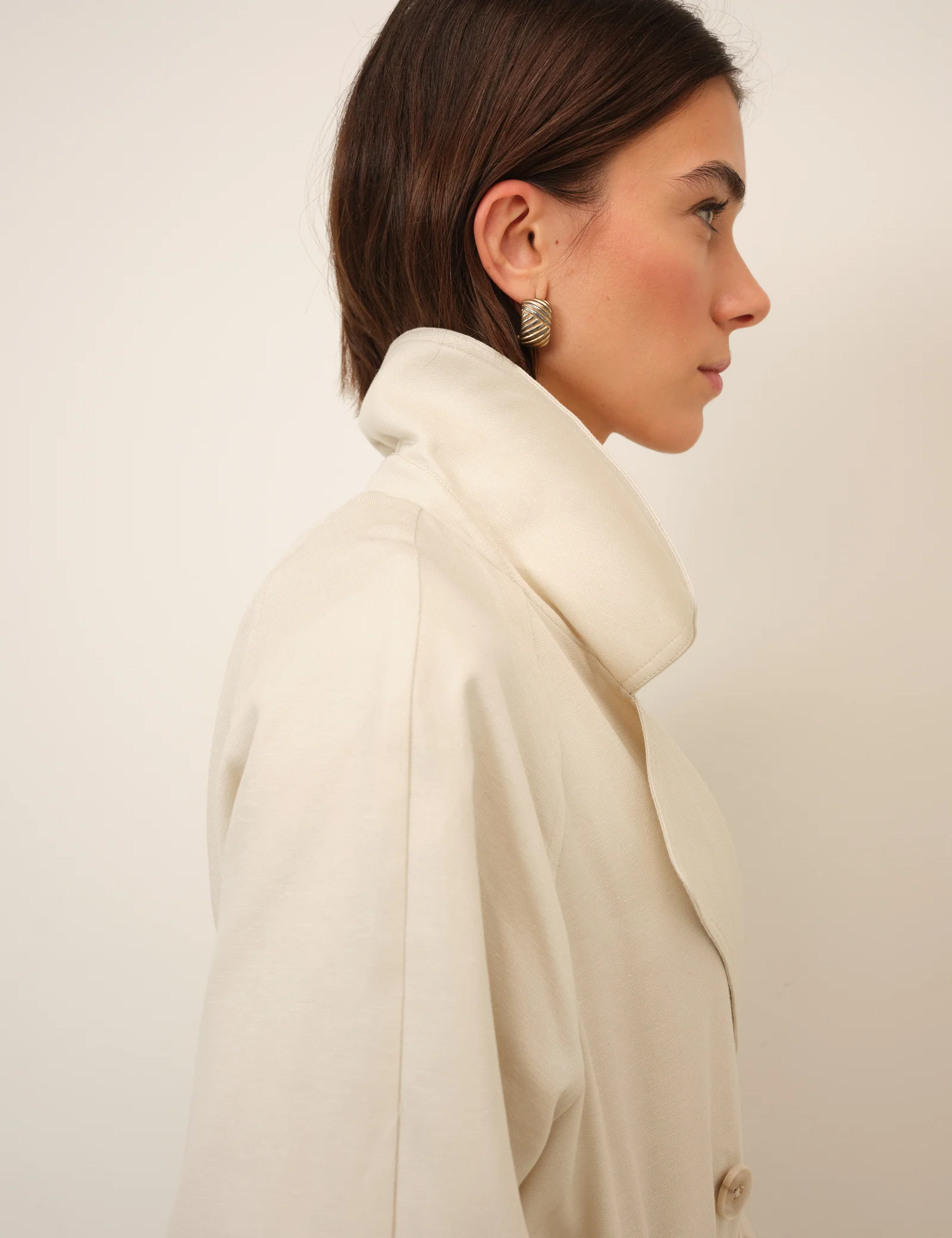 Cream Double-Breasted Lightweight Trench Coat - Image 4