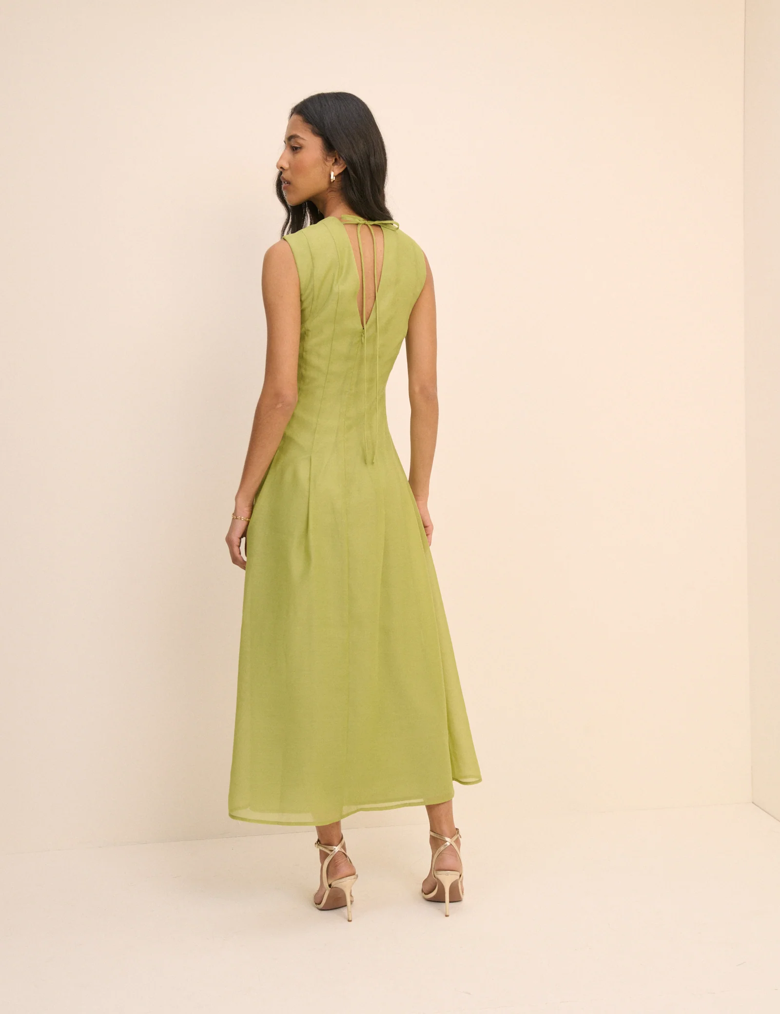 Light Green Pleated V-Neck Ohana Midaxi Dress - Image 5