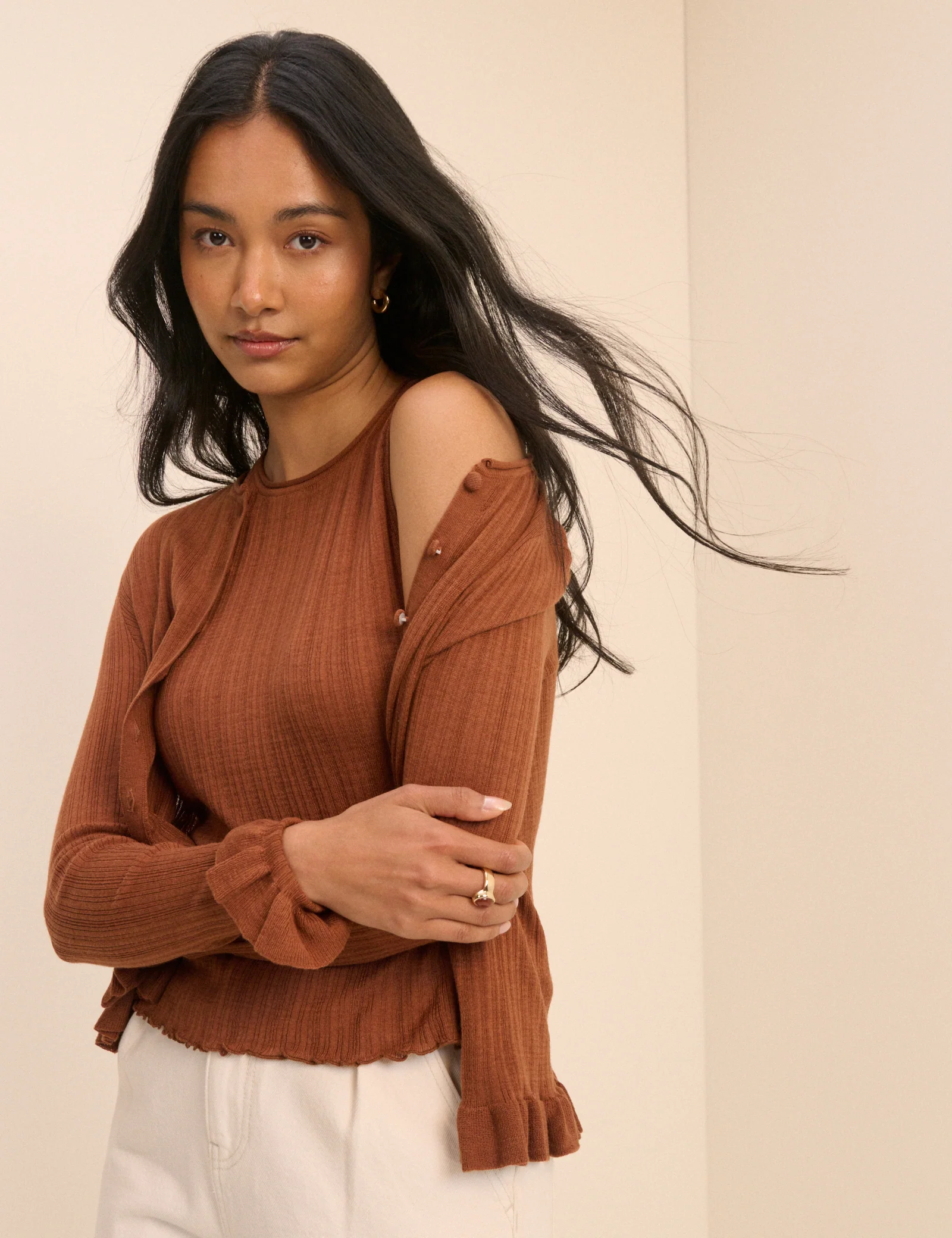 Brown Rib and Ruffle Sheer Knit Vest - Image 2