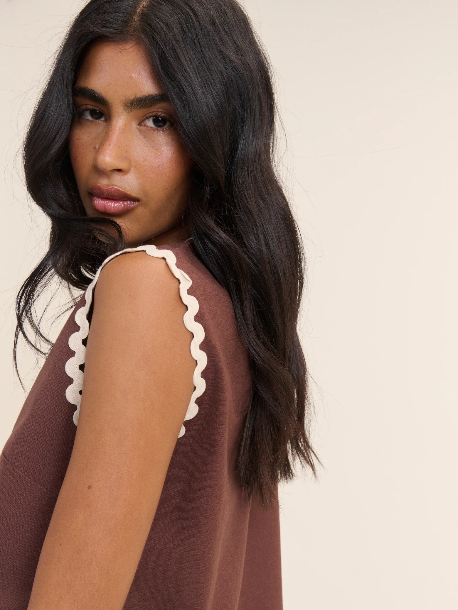Brown Ric Rac Trim Sleeveless Swing Top - Image 4