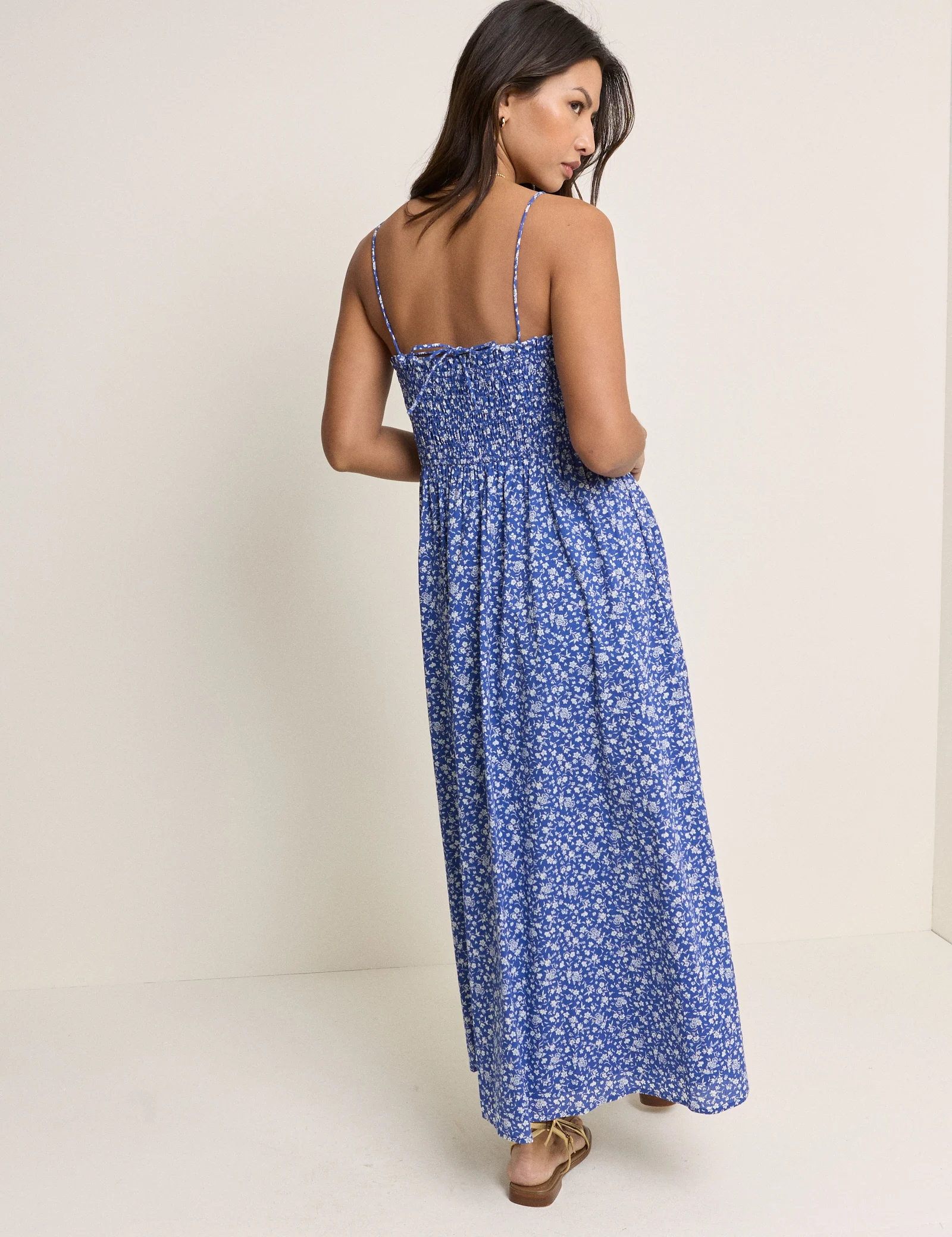 Blue Floral Shirred Rita Midi Dress - Image 5