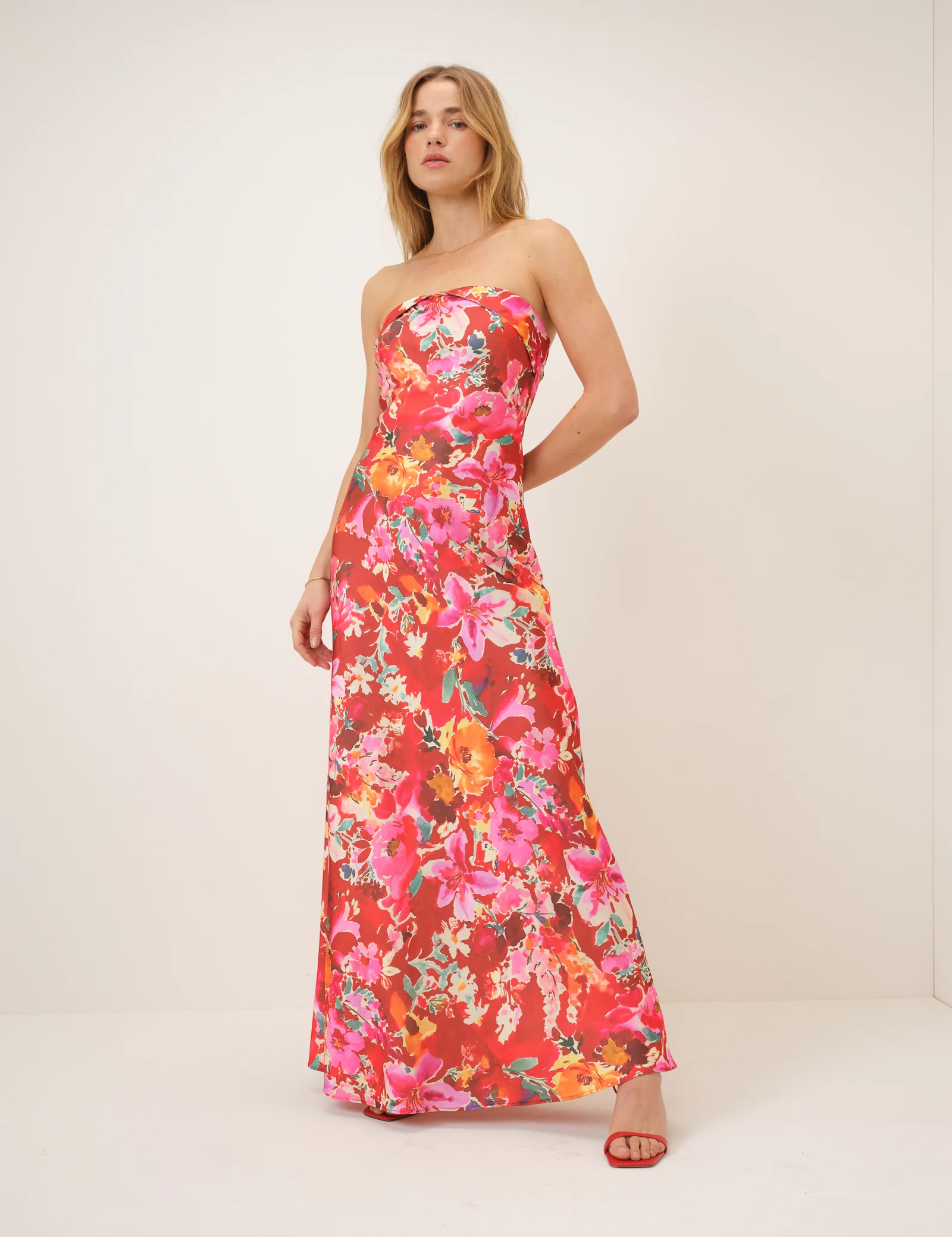 Pink Floral Robyn Maxi Dress - Image 2