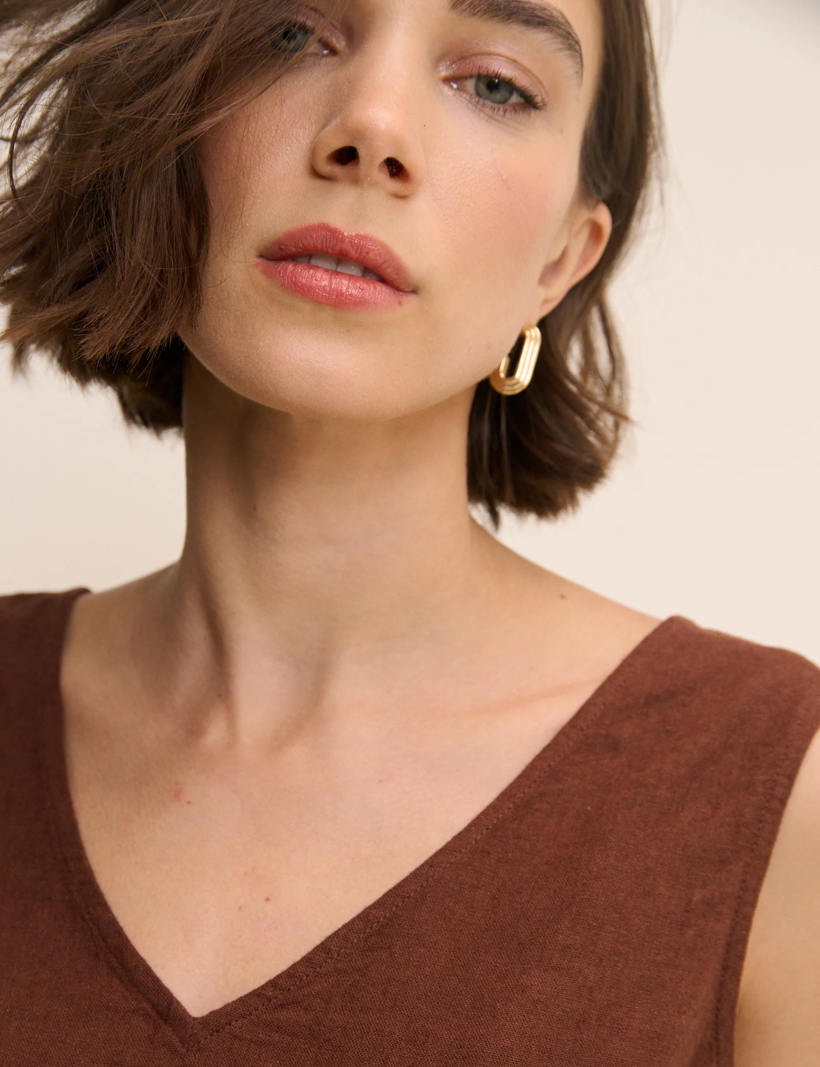 Brown Linen-Blend Swing Top - Image 4