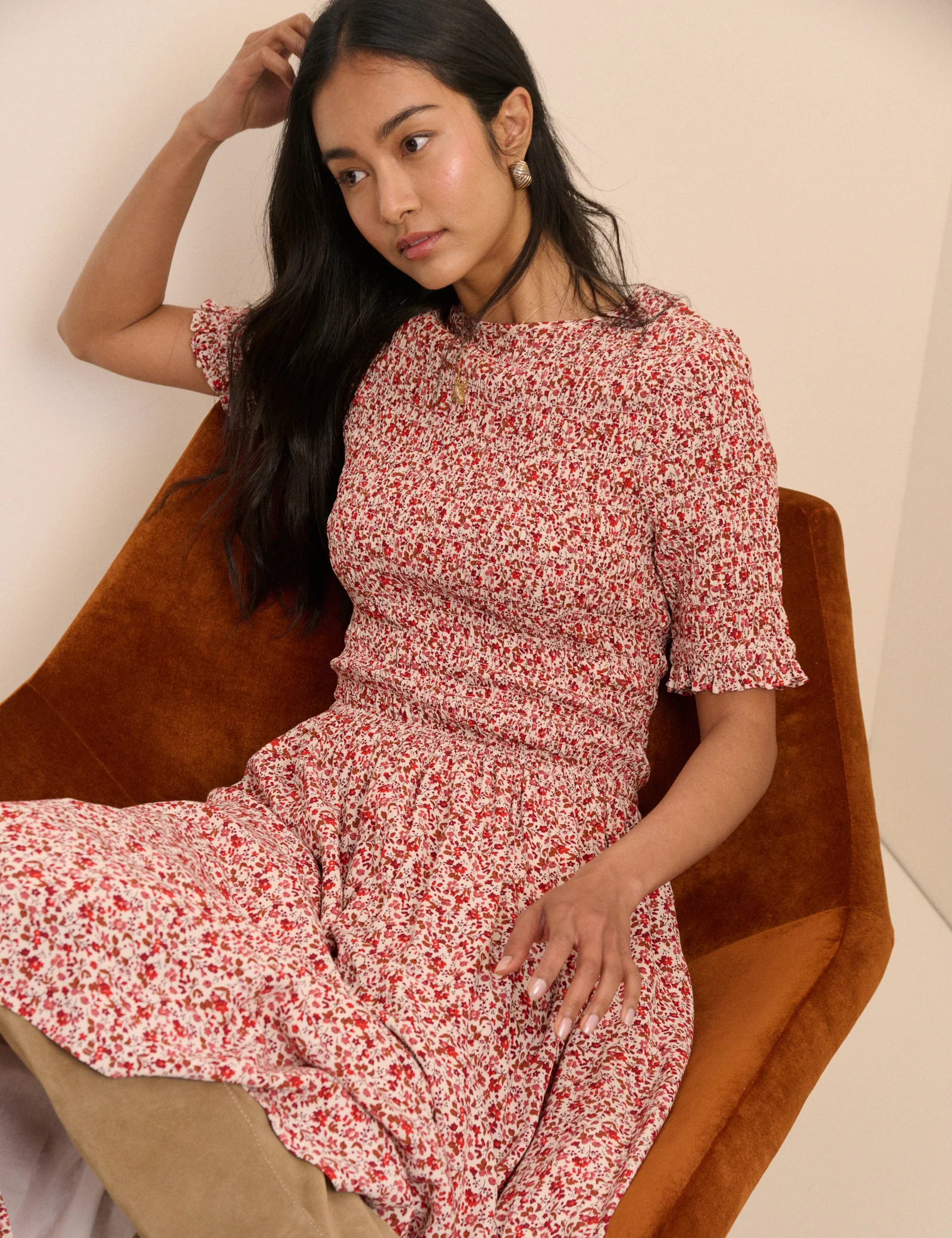 Pink Ditsy Floral Shirred Shay Midi Dress - Image 4