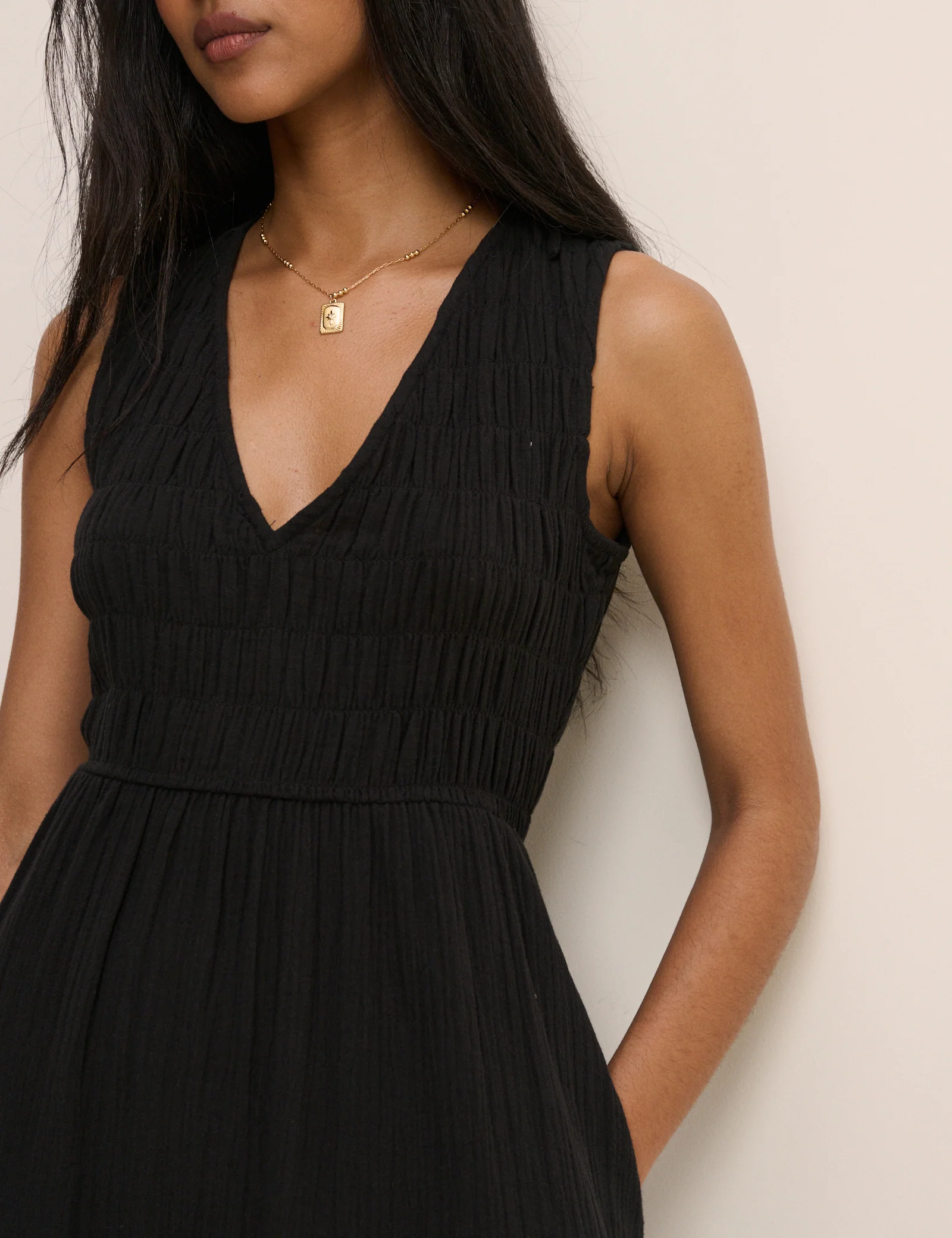 Black Shirred Sleeveless Audrey Midi Dress - Image 2
