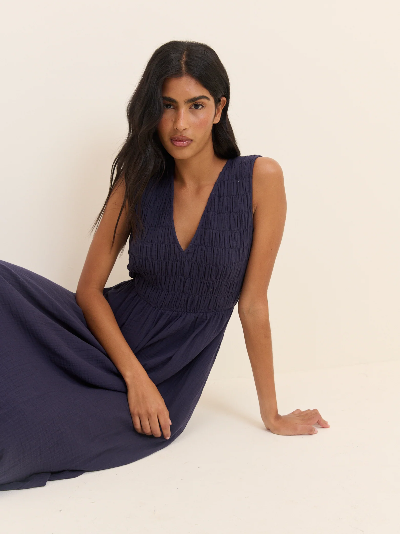 Navy Sleeveless Audrey Midi Dress - Image 2