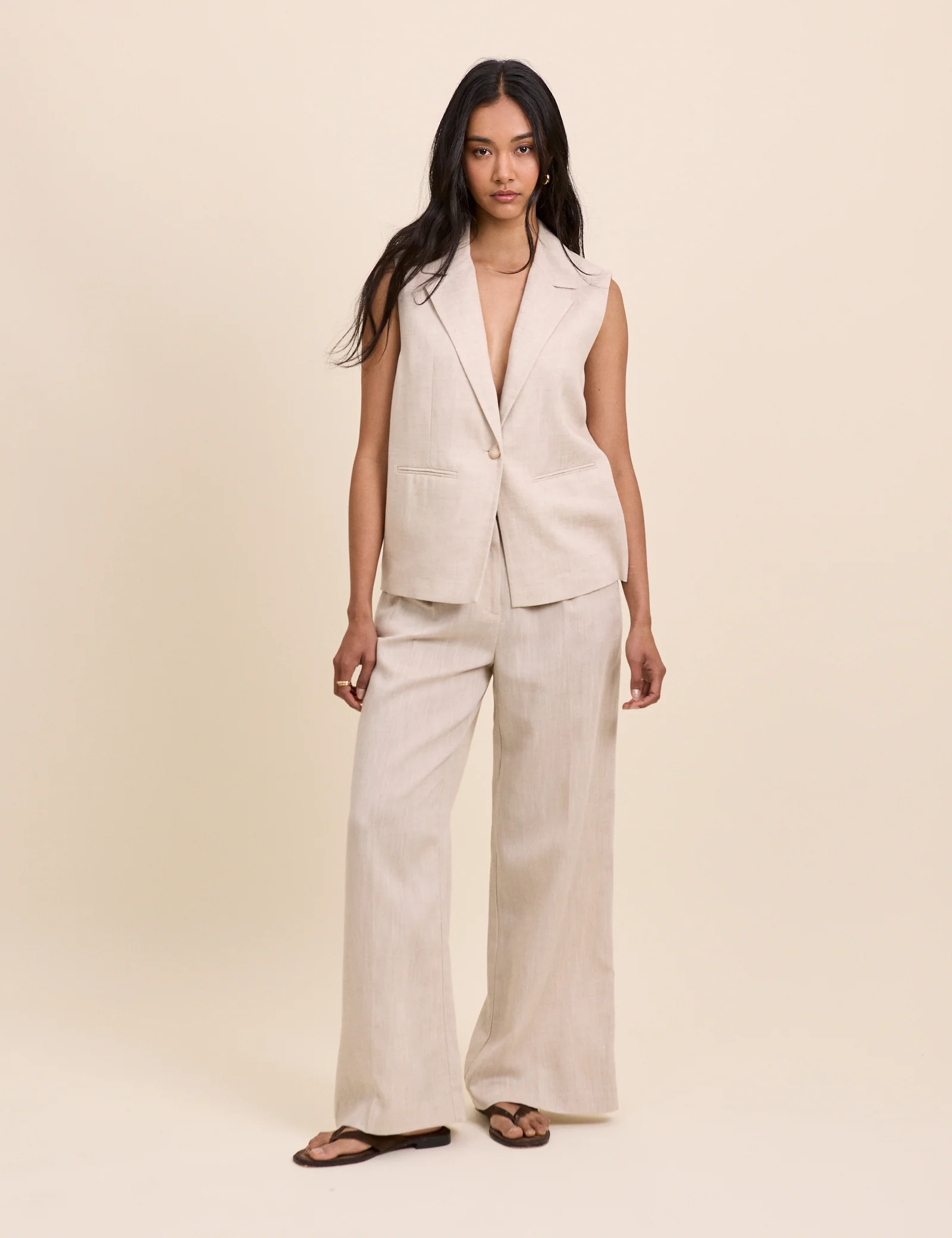 Beige Sleeveless Boxy Blazer - Image 2