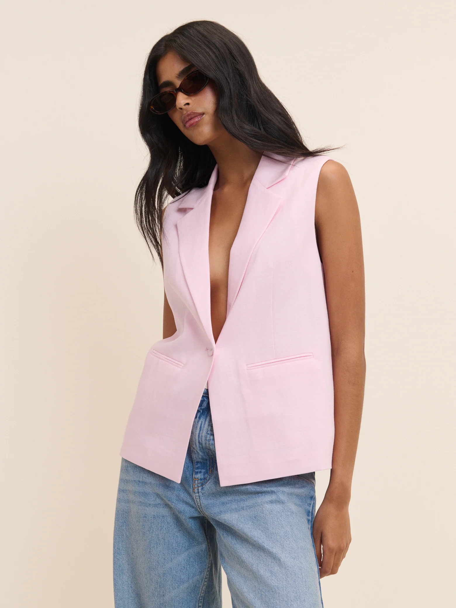 Baby Pink Sleeveless Boxy Blazer - Image 3