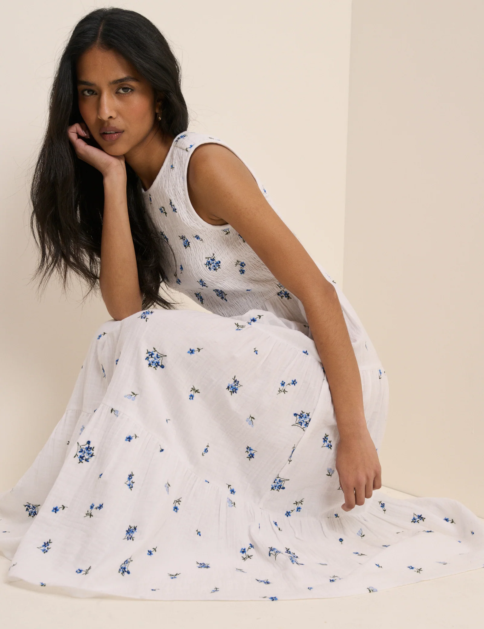 White Floral Embriodered Charlie Midi Dress - Image 2
