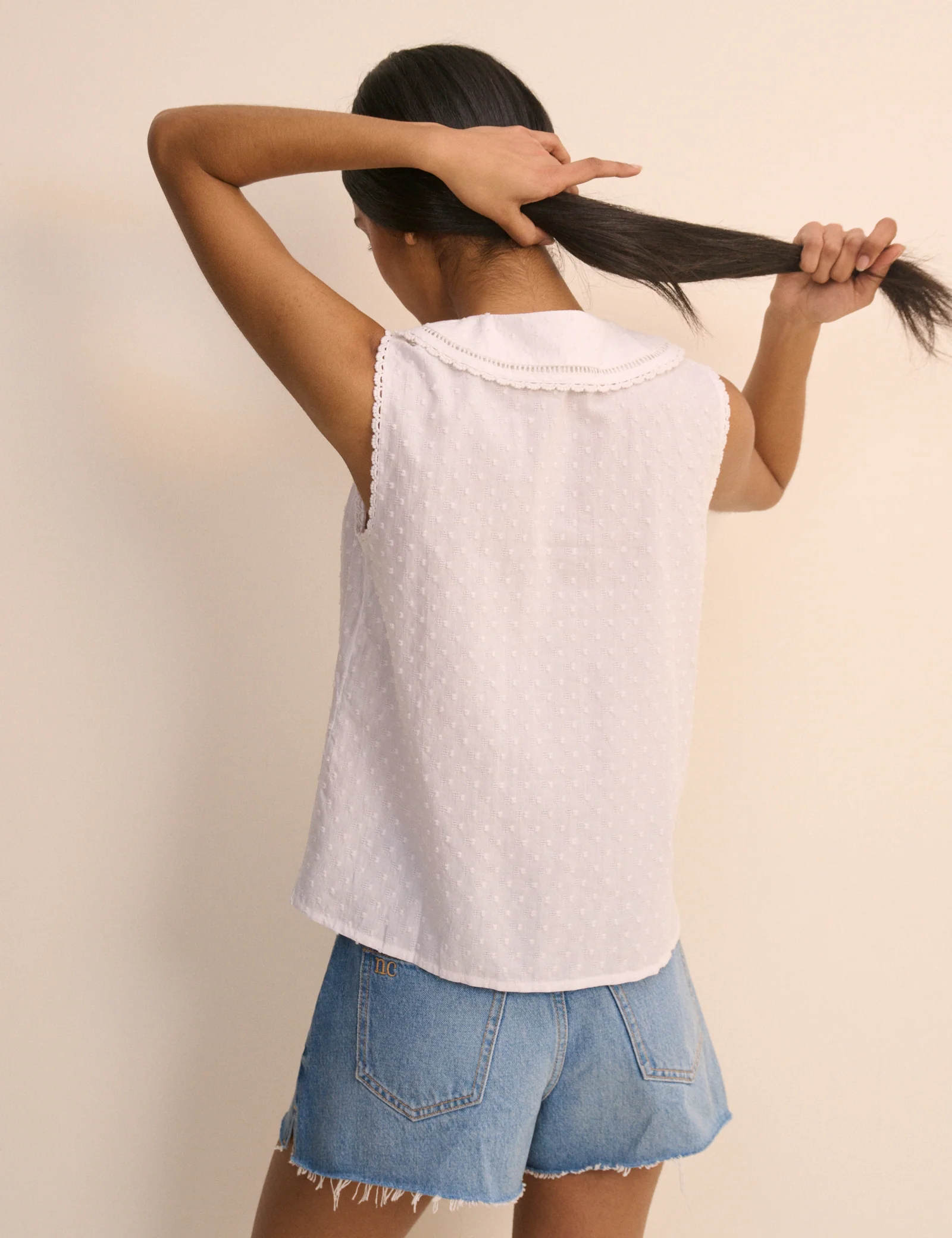 White Peter Pan Collar Sleeveless Blouse - Image 5