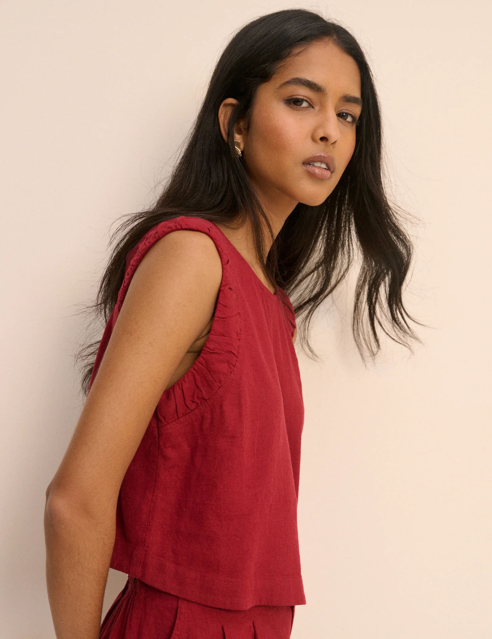 Red Linen-Blend Ruched Spencer Tank - Image 3