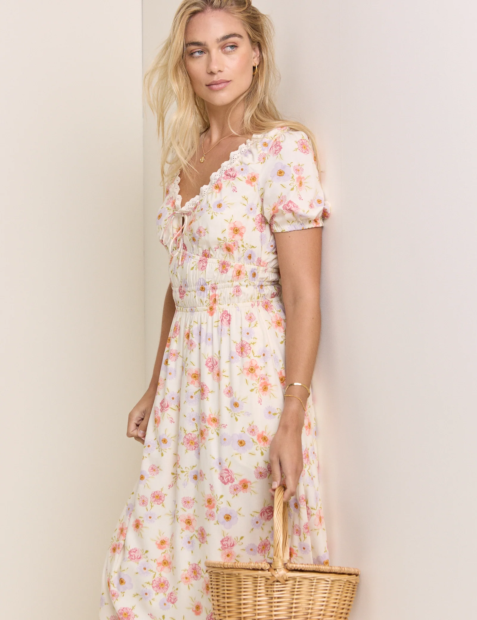 White Floral Short Sleeve Isabella Midi Dress - Image 4