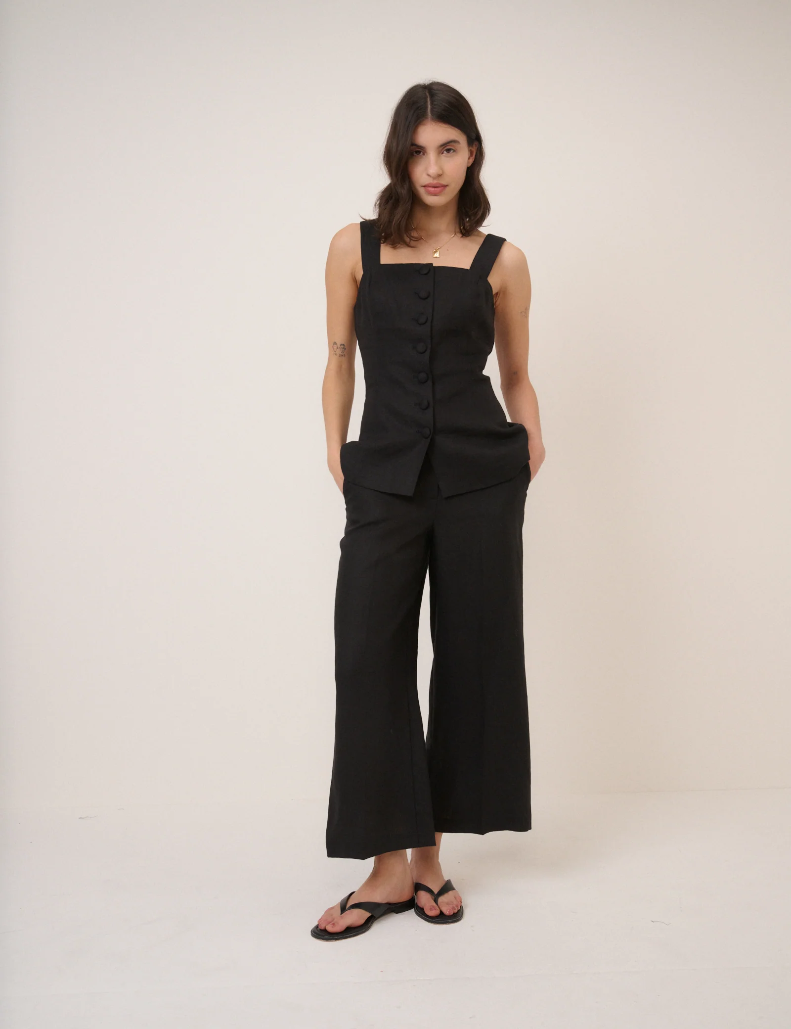 Black Strappy Linen-Blend Waistcoat