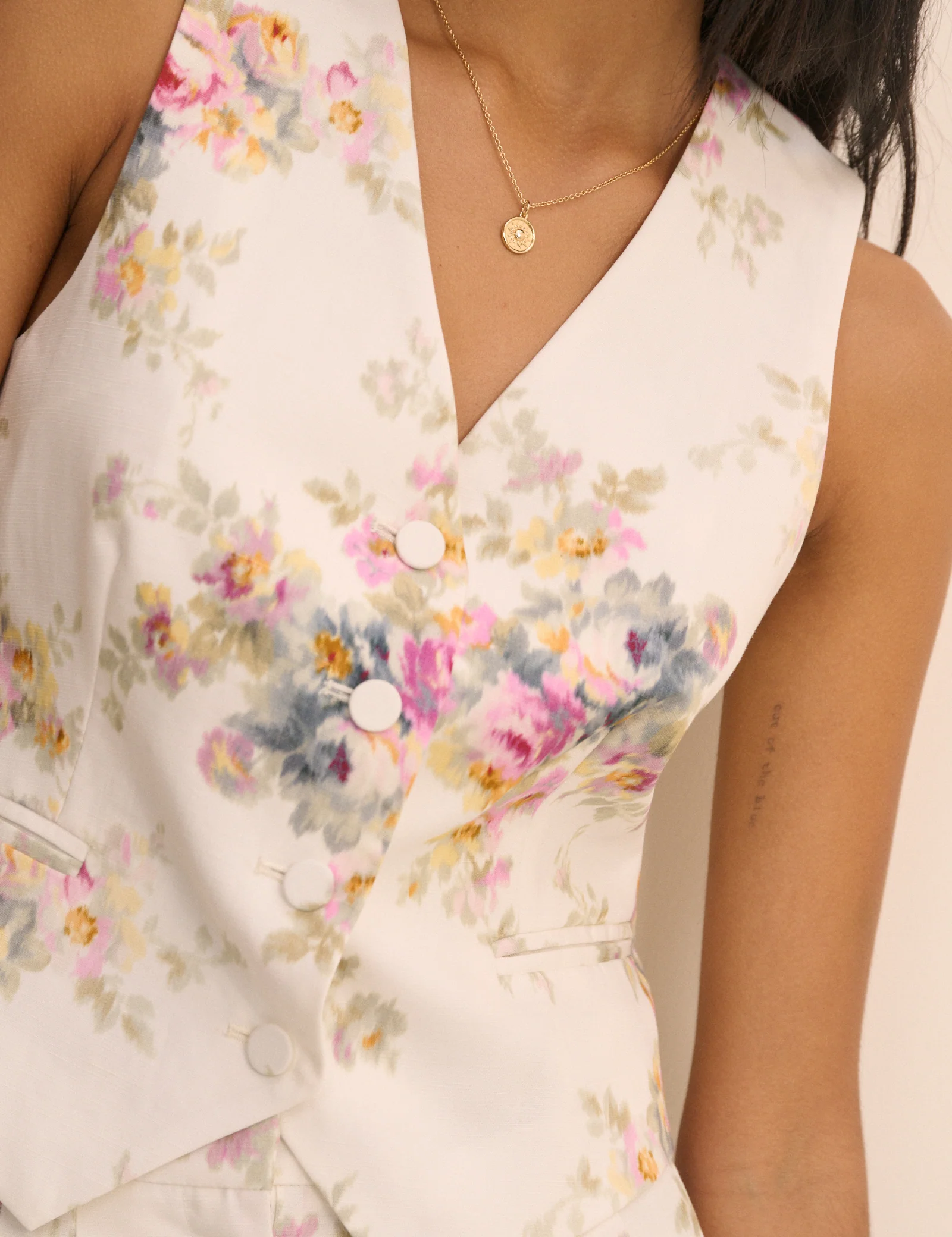 White Floral Linen-Blend Tailored Suki Waistcoat - Image 4
