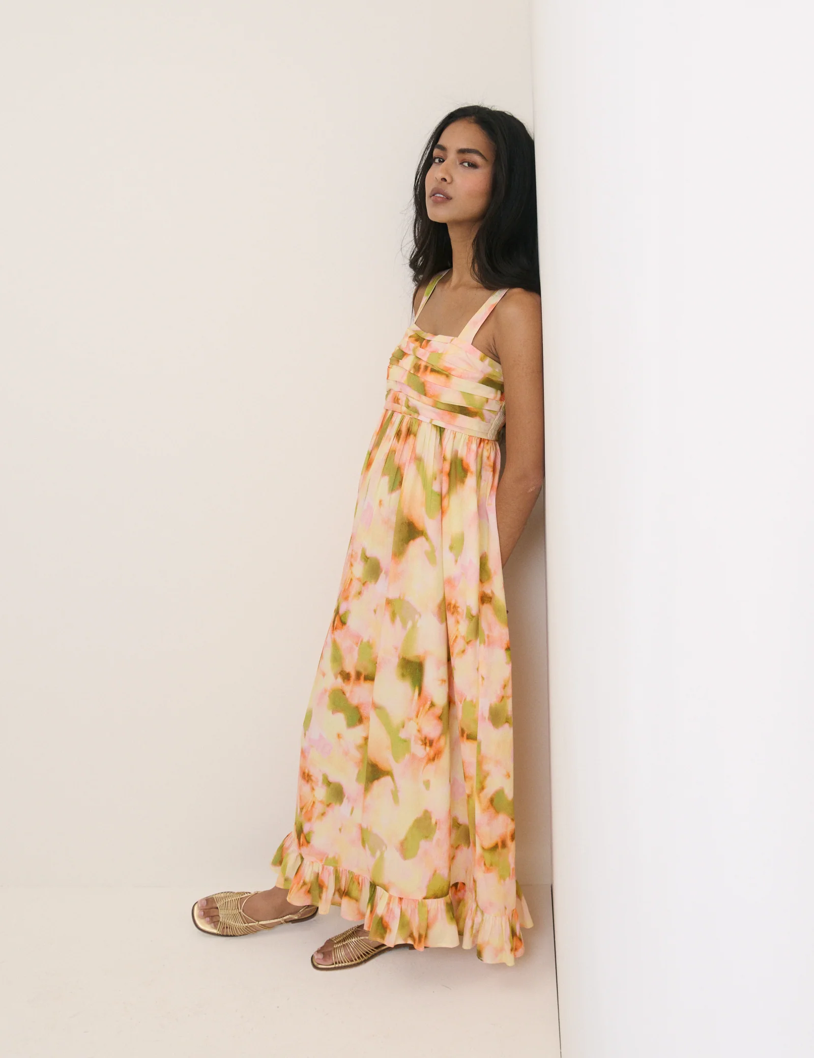 Abstract Floral Sunira Maxi Dress - Image 3