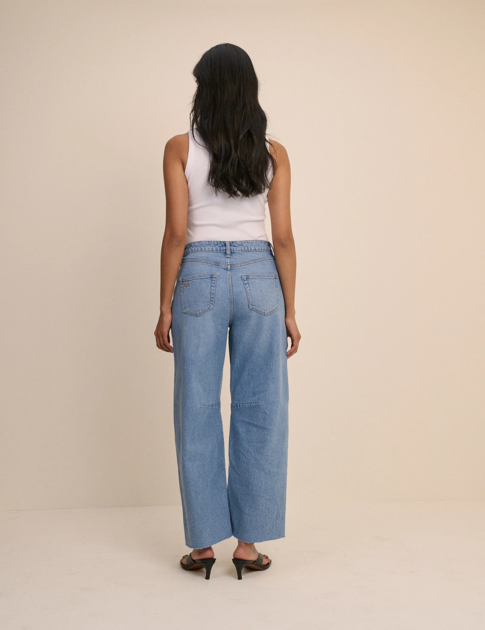 Blue Mid Rise Subtle Barrel Jeans - Image 5