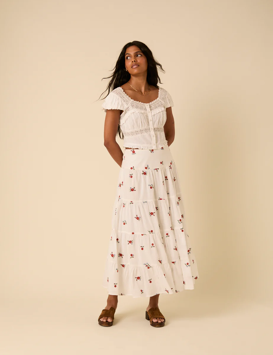White Tiered Floral Embroidered Midi Skirt - Image 4